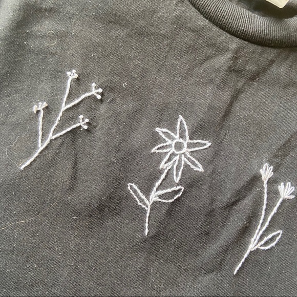 Handmade | Embroidered Tee T101 - Picture 7 of 8